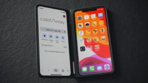 CastAway-dual-screen-phone-case-upcoming